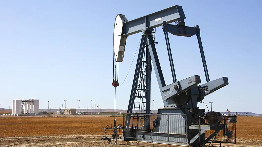 Alberta Landowners Challenge Energy Regulator Over Orphan Well Cleanup Funding