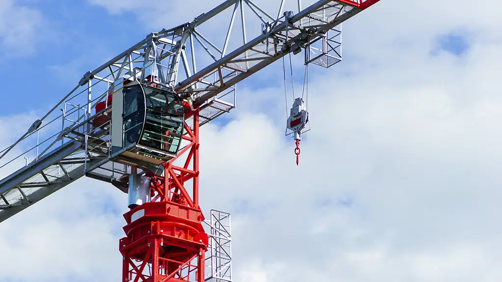 Three Teenage Boys Arrested for Climbing Tower Crane in Port Moody, B.C.