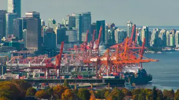 Record Cargo Volumes at Port of Vancouver Driven by Oil and Grain Exports