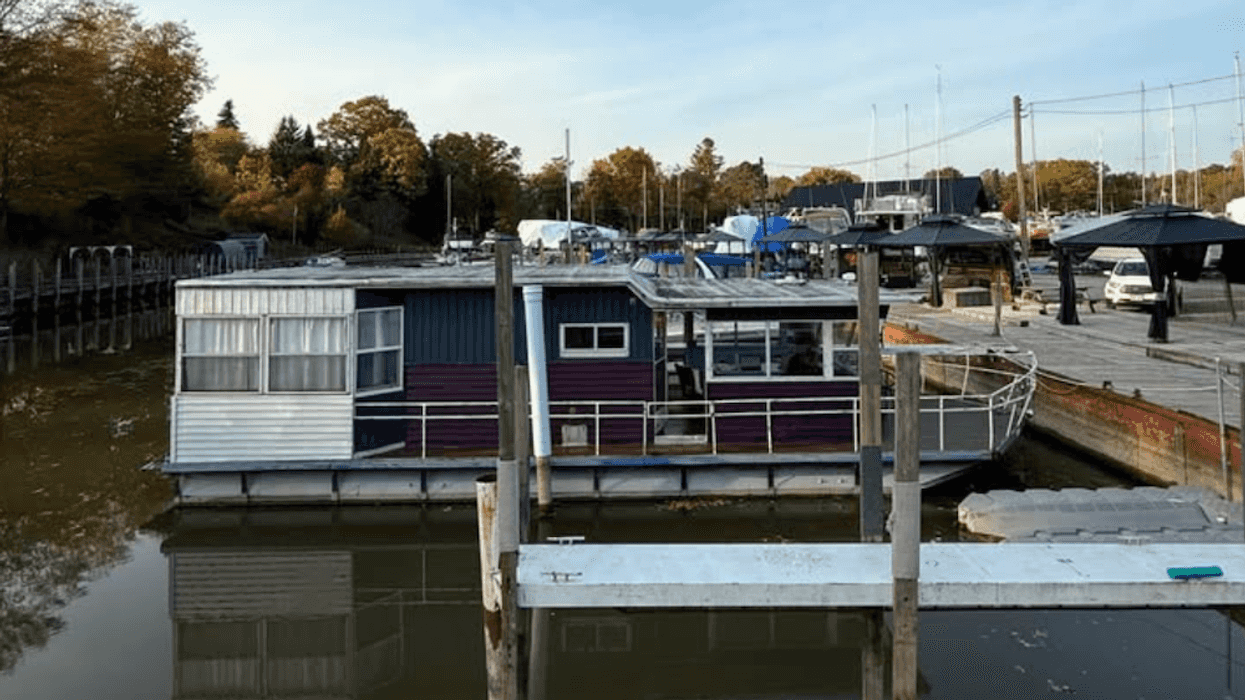 Floating Cottage 'Ursula' Listed for Sale at Port Dover