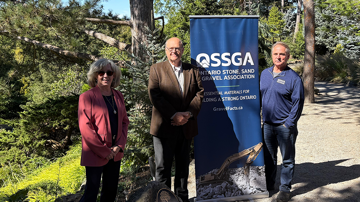 OSSGA Rededicates Bronze Plaque Award at Royal Botanical Gardens