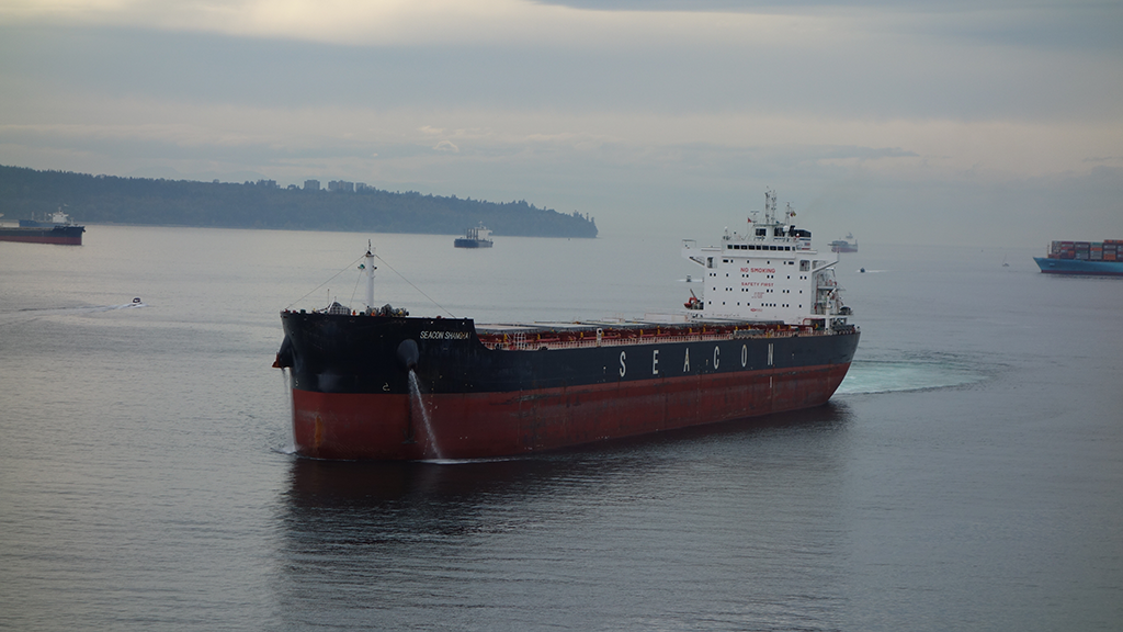 Vancouver Fraser Port Authority Receives Federal Permits for Burrard Inlet Dredging