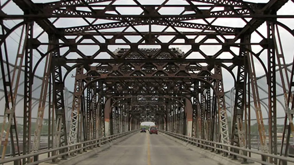 Winnipeg Begins Decommissioning of Arlington Bridge After Years of Delays