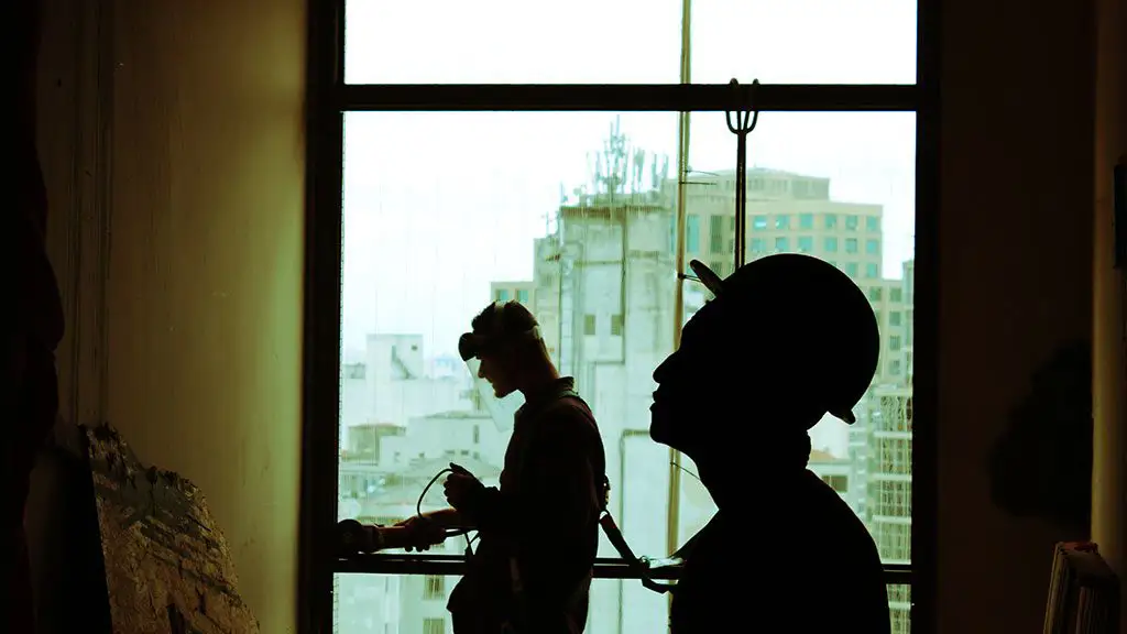 Manitoba Mandates Hot Water on Construction Sites: A Step Towards Enhancing Worker Hygiene and Safety