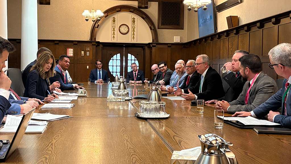 Building Trades of Alberta and Premier Discuss Workforce Development Strategy